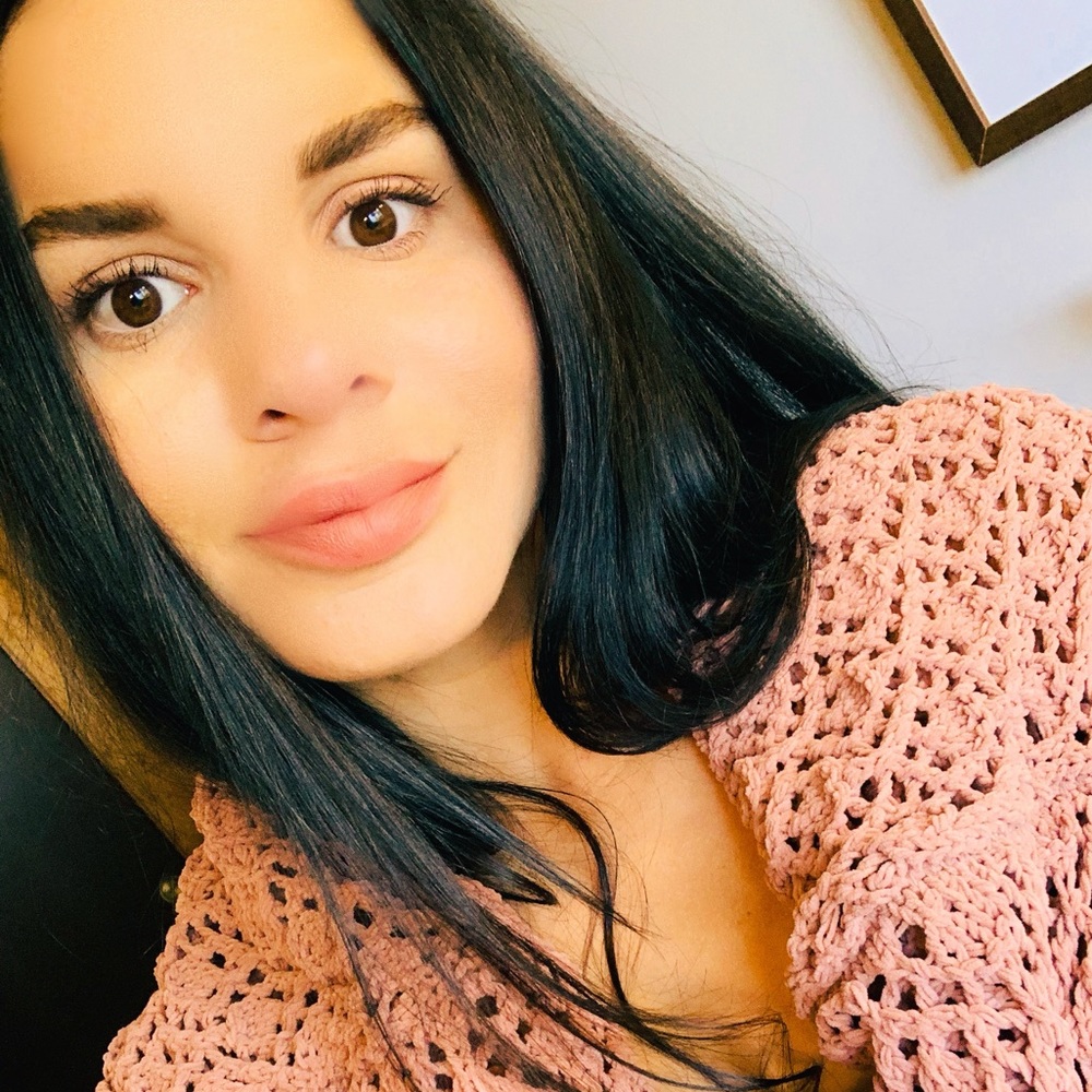 Meet your Posher, Victoria